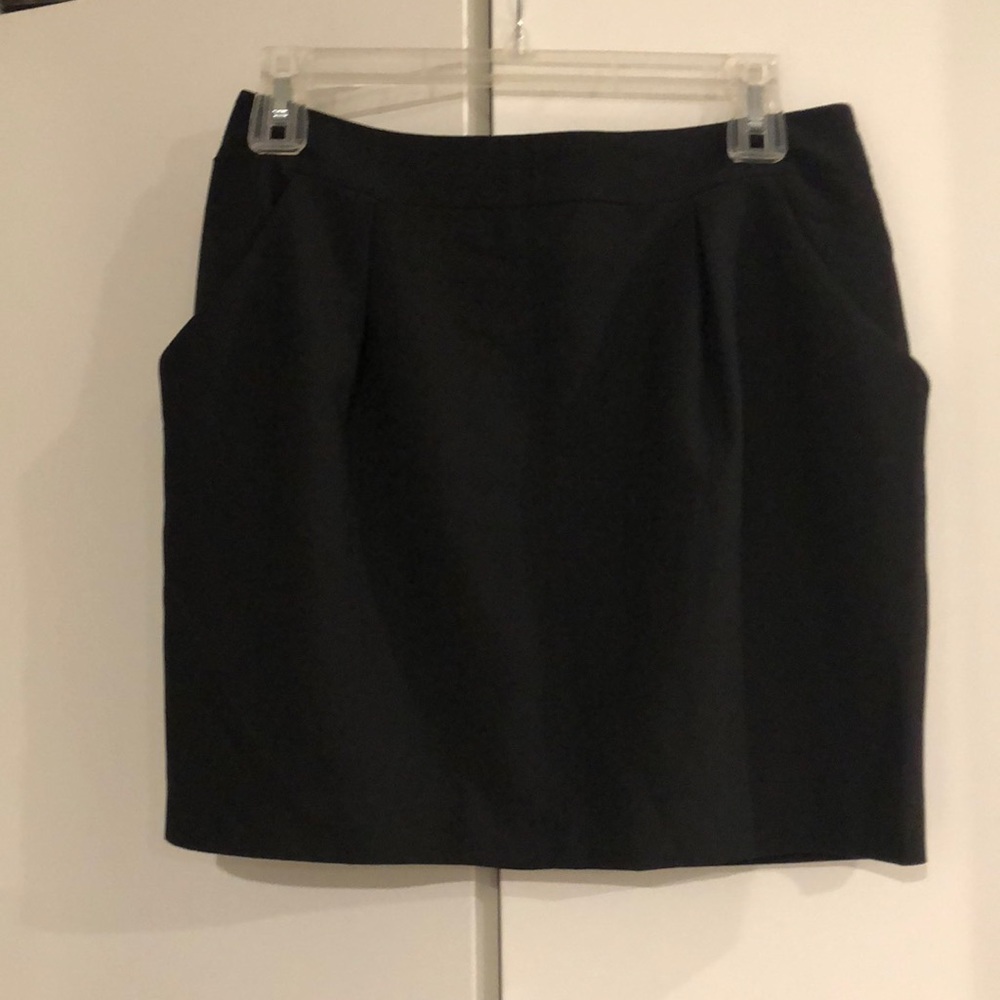 Black business mini skirt WITH POCKETS
